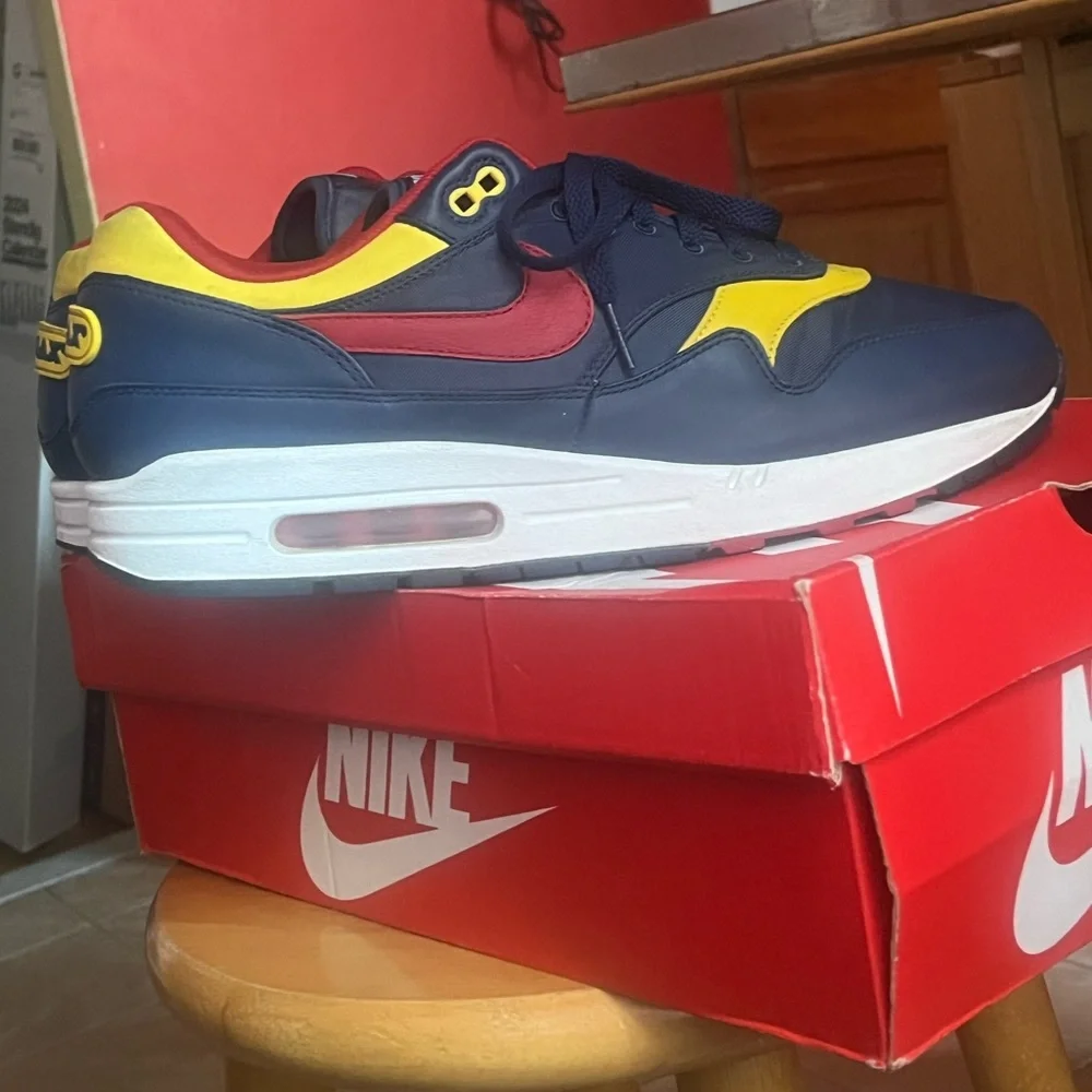 Nike Air Max 1 “Snow Beach” - Picture 4 of 5